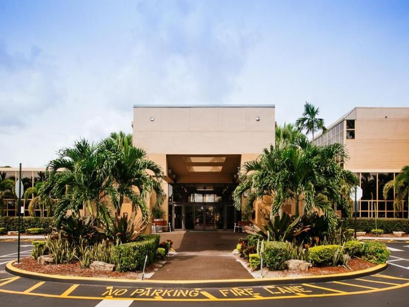 Sawgrass Grand Hotel And Suites Sports Complex Санрайз Экстерьер фото