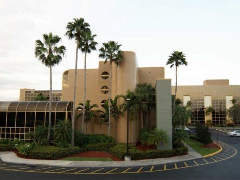 Sawgrass Grand Hotel And Suites Sports Complex Санрайз Экстерьер фото