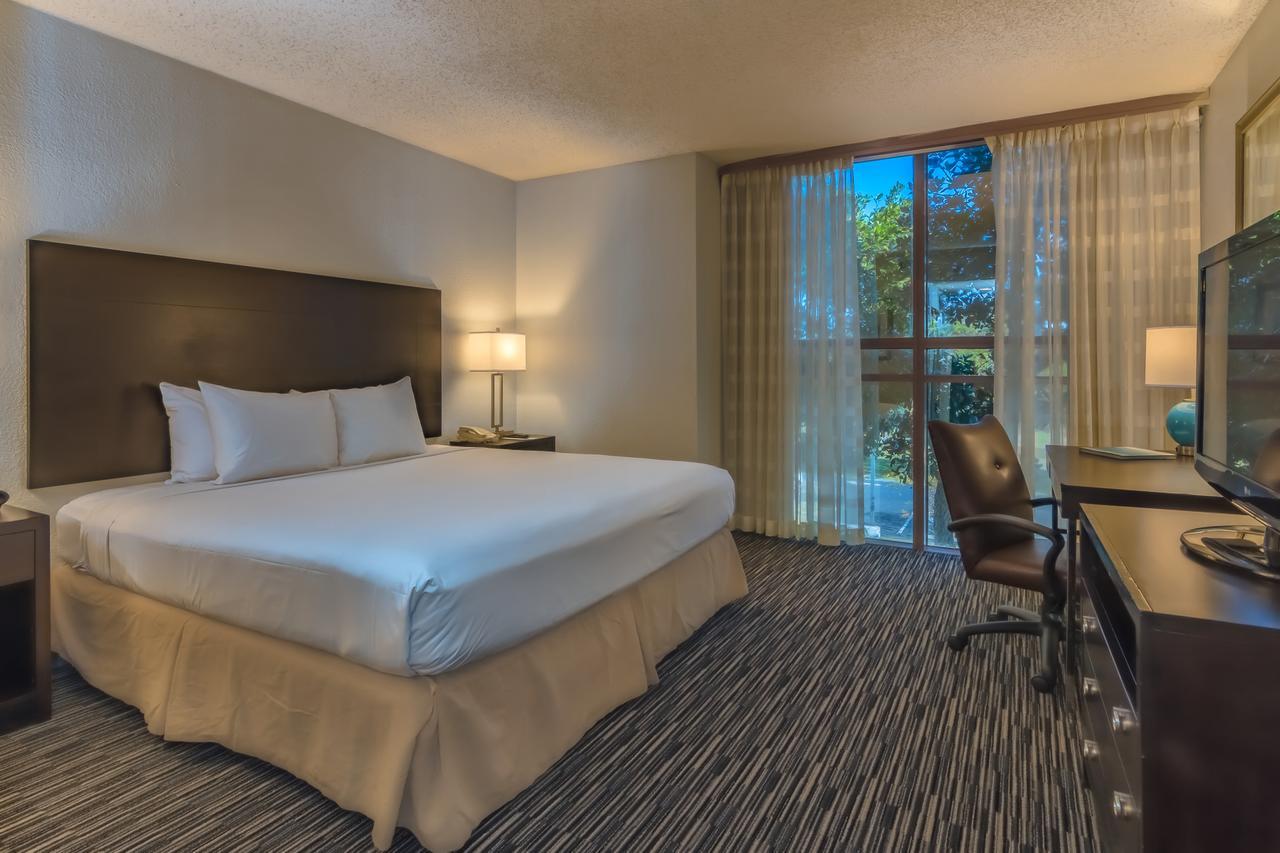 Sawgrass Grand Hotel And Suites Sports Complex Санрайз Экстерьер фото