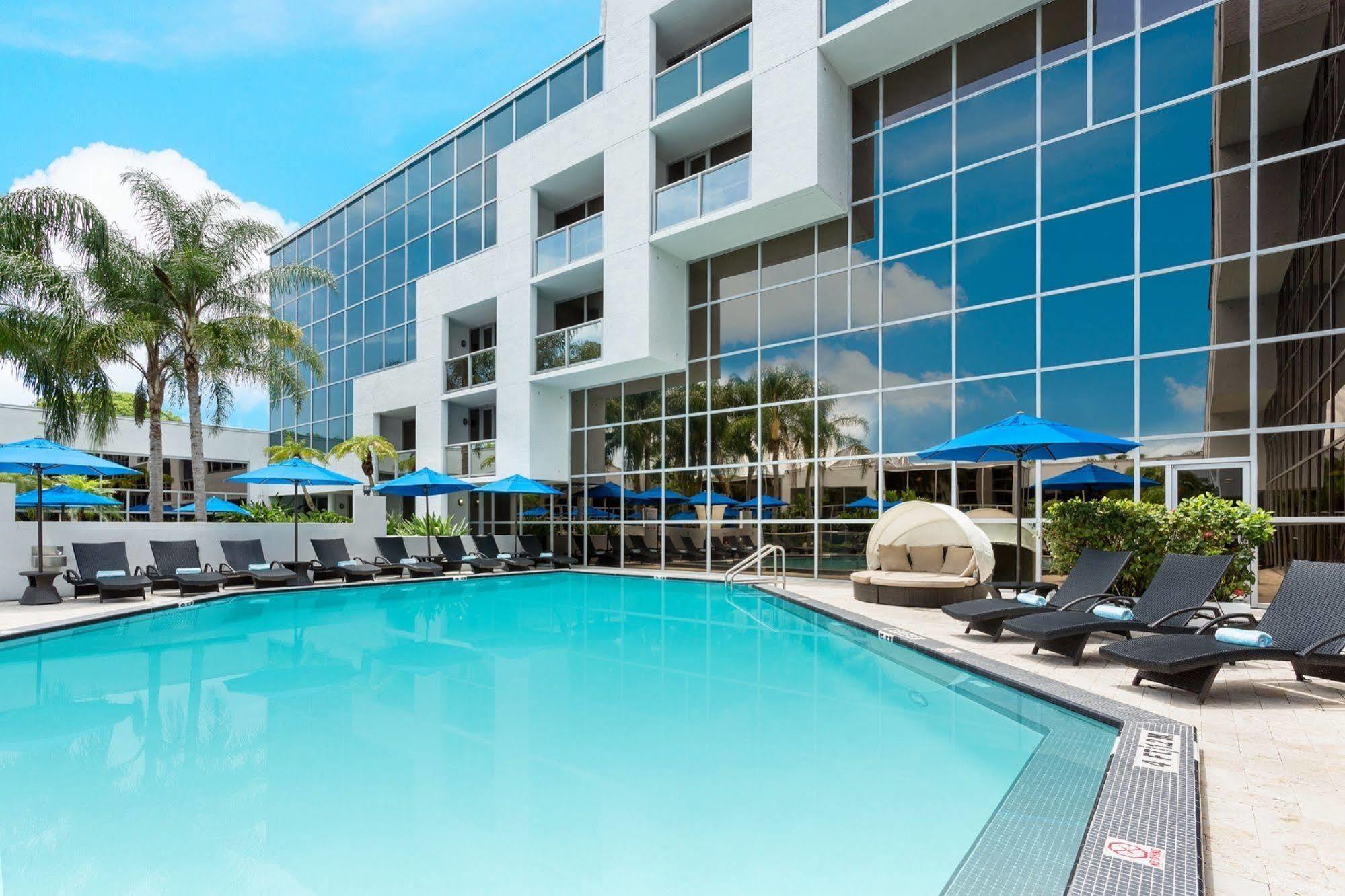 Sawgrass Grand Hotel And Suites Sports Complex Санрайз Экстерьер фото