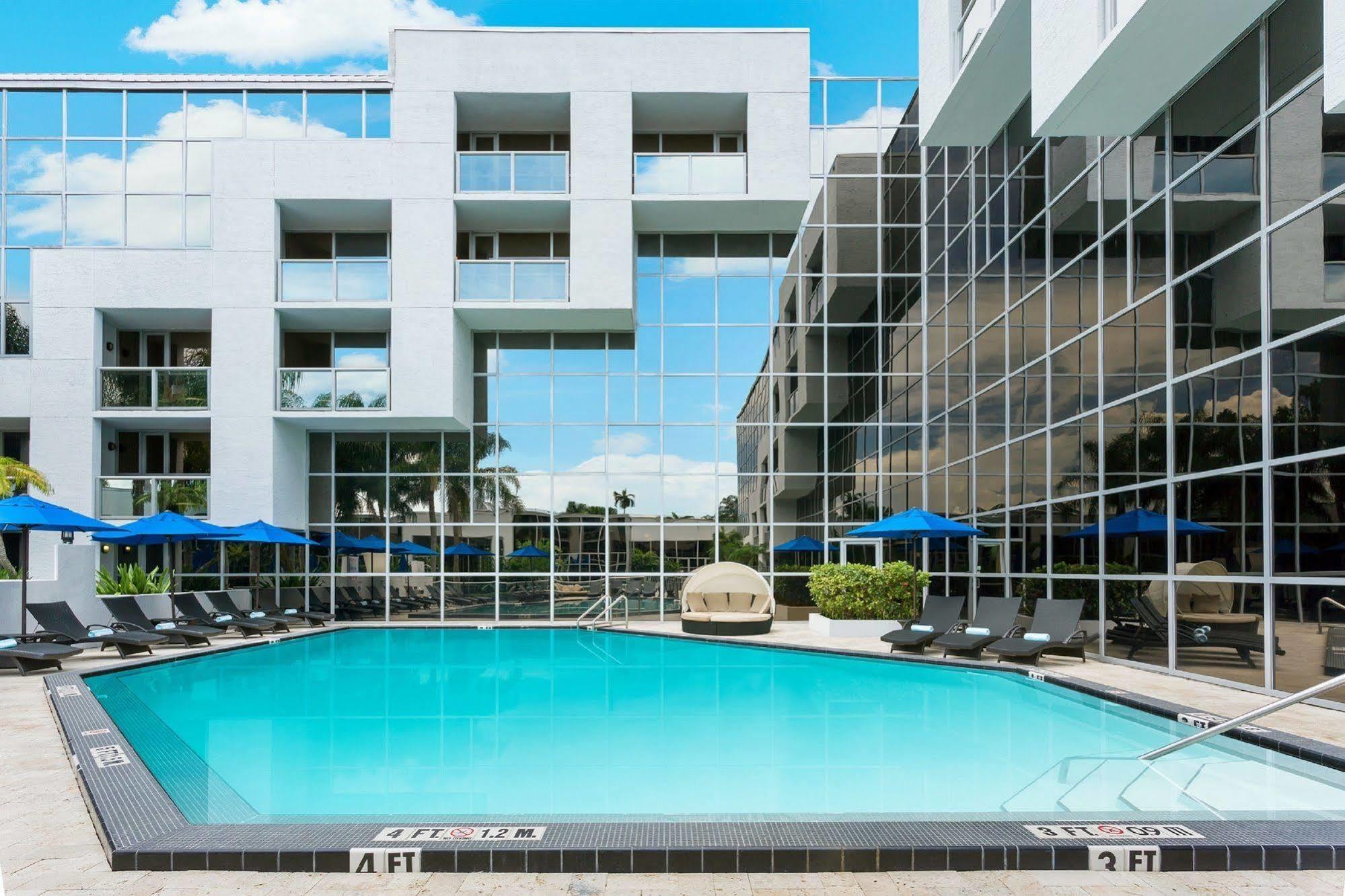 Sawgrass Grand Hotel And Suites Sports Complex Санрайз Экстерьер фото
